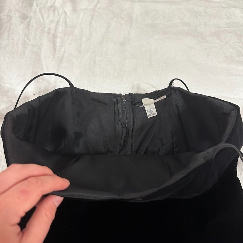 Vintage Black Velvet Slip Dress Made in USA Size M Cocktail Spaghetti Strap LBD - Picture 6 of 14